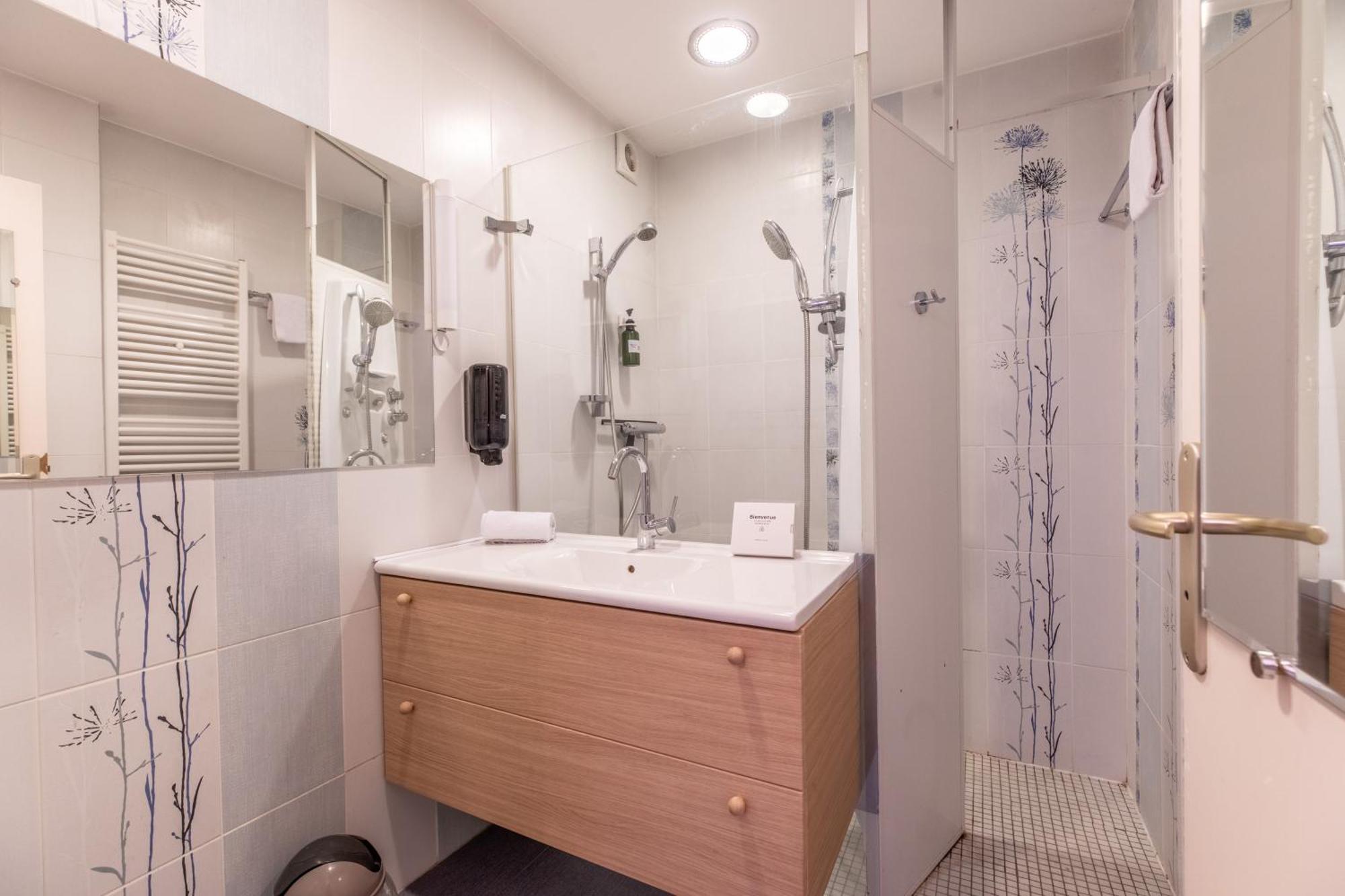 Appartement Avec Jardin, Ideal Pour Animaux - Floreal Clermont-Ferrand Exteriör bild